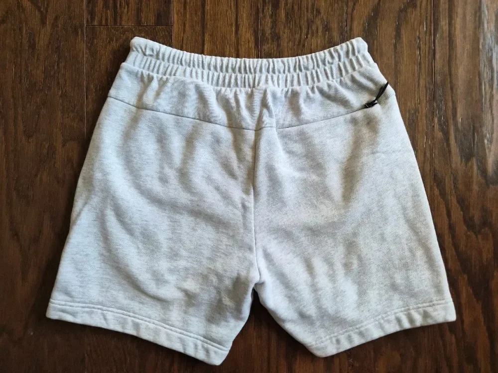 Banana Republic BR Standard Heavyweight Fleece Shorts Mens XS Grey 690896-00
